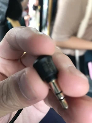 1 Piece Extra Cable or Spare Cable For Noise Isolating Music In Ear Headsets Universal Fit SE215 cable