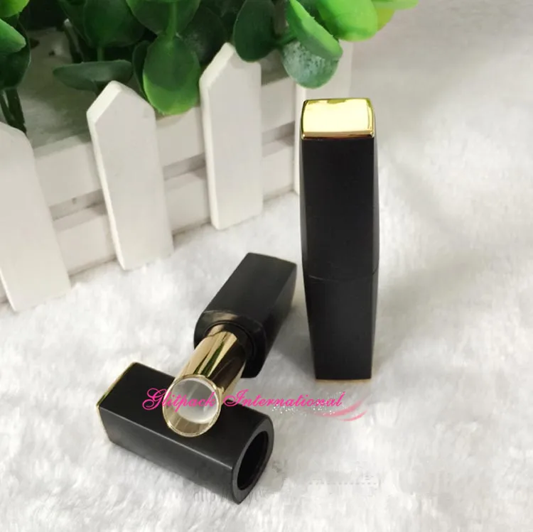 50pcs/lot 5g Empty Lipstick Tube with Magnetic Cap Matte Frosted Black/White Lipstick Container Elegant Chapstick Lip Balm Tube