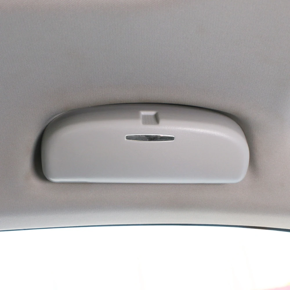 Car Styling Sunglasses Holder Sun Glasses Storage Box Case for Volkswagen VW Tiguan 2017 2018 Passat B8 / Touran 2016 2017 2018