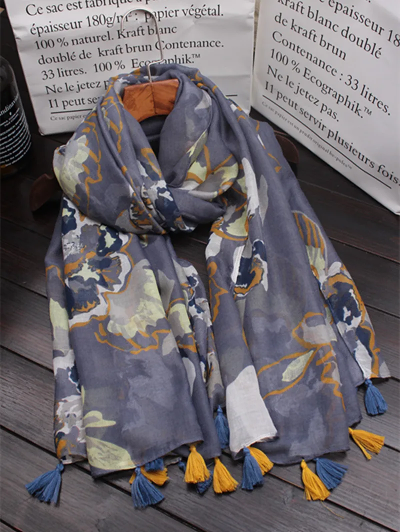 

2018 New Ombre Floral Pattern Tassel Scarf Shawls Women Flower Scarves Wrap Muffler Hijab Wholesale 10pcs/lot Free Shipping