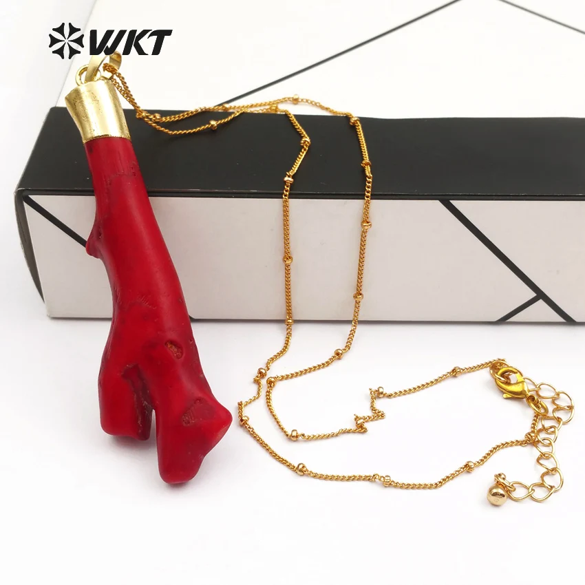 

WT-N1121 Wholesale Fashion Custom Design Natural red coral Necklace for Necklace pendants tree with gold crescent gift