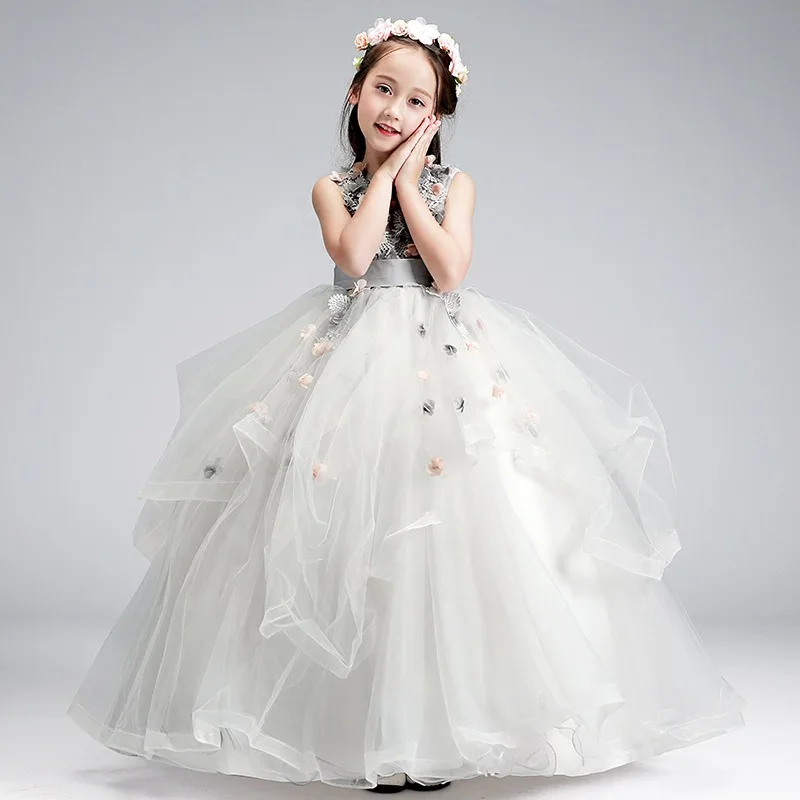 

Lovely Gray Flower Girl Dresses 2019 O-Neck Ball Gown Appliques Long Little Pageant Gowns Girls First Communion Gowns Cheap