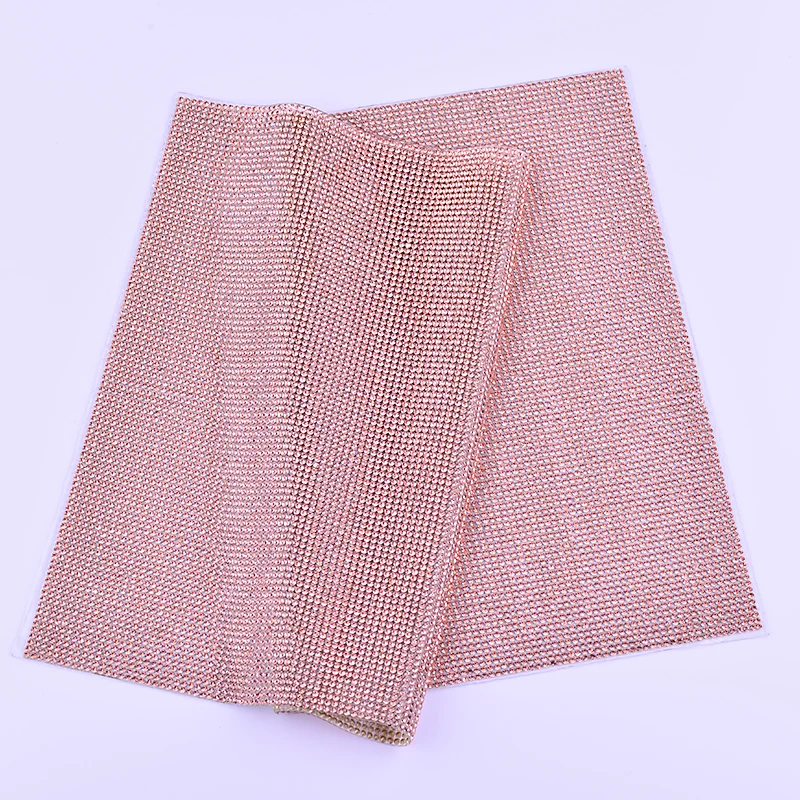 JUNAO 24*40 cm Hotfix Cristallo AB Strass di Vetro Maglia Trim Foglio di Tessuto di Cristallo Strass Appliques Fascia Per Gioielli FAI DA TE vestito