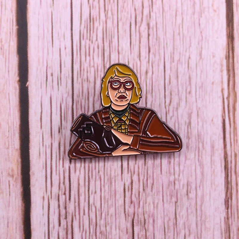 Log lady badge twin peaks collar pin David Lynch brooch movie fans gift coat backpack art accessories