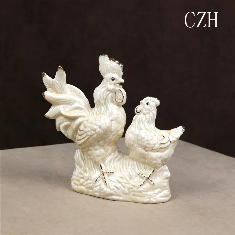 Escultura de porcelana para amantes de pollos, estatuilla de pollito de cerámica hecha a mano, decoración de China, arte presente y accesorios de adorno artesanal