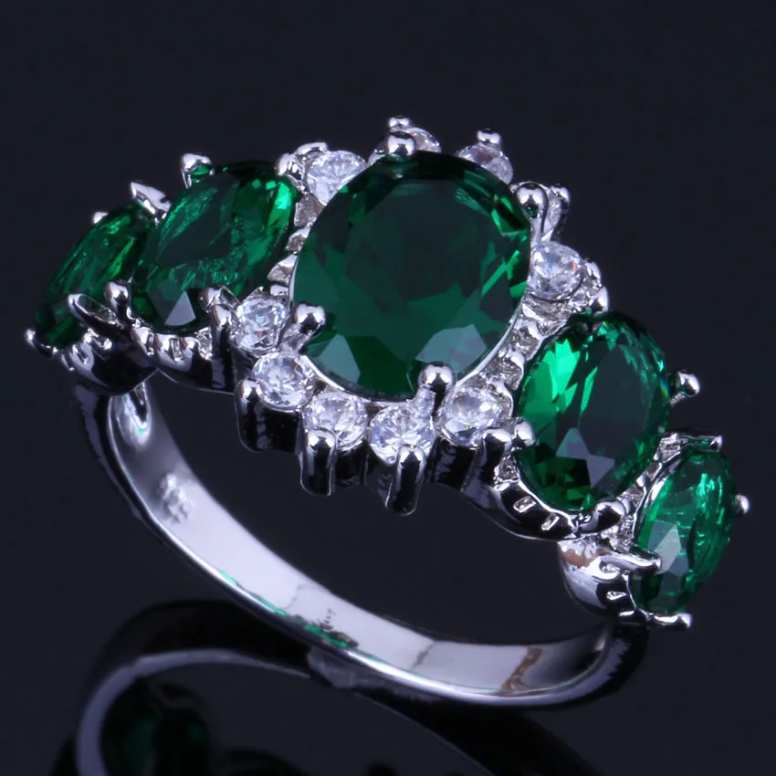 Enjoyable Oval Green Cubic Zirconia White CZ Silver Plated Ring V0409