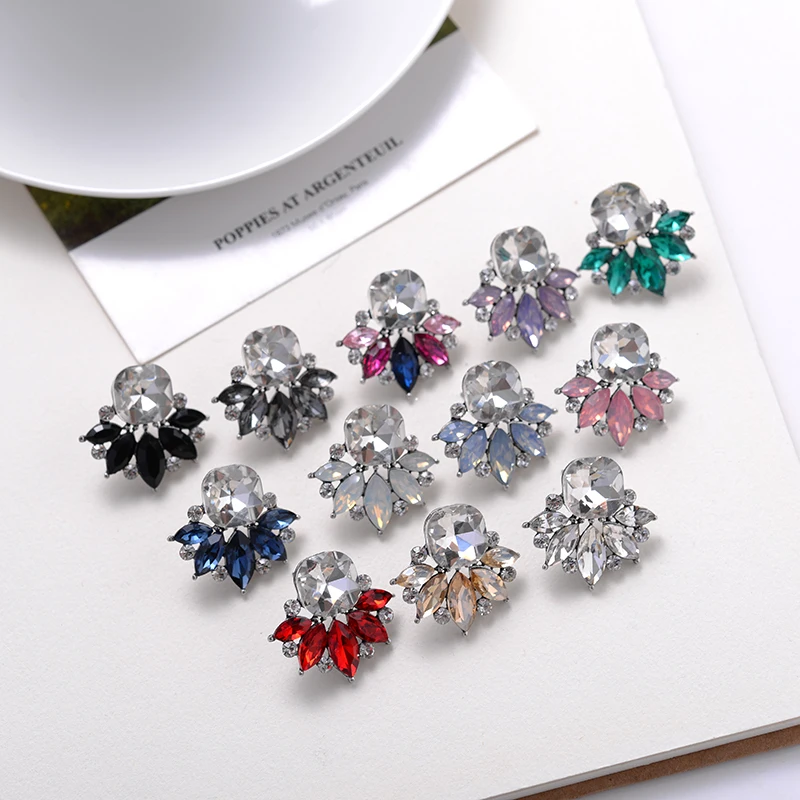 LUBOV Beautiful Multiple Colors Crystal Flower Stud Earrings Rhinestone Colorful Crystal Piercing Earrings Women Party Jewelry