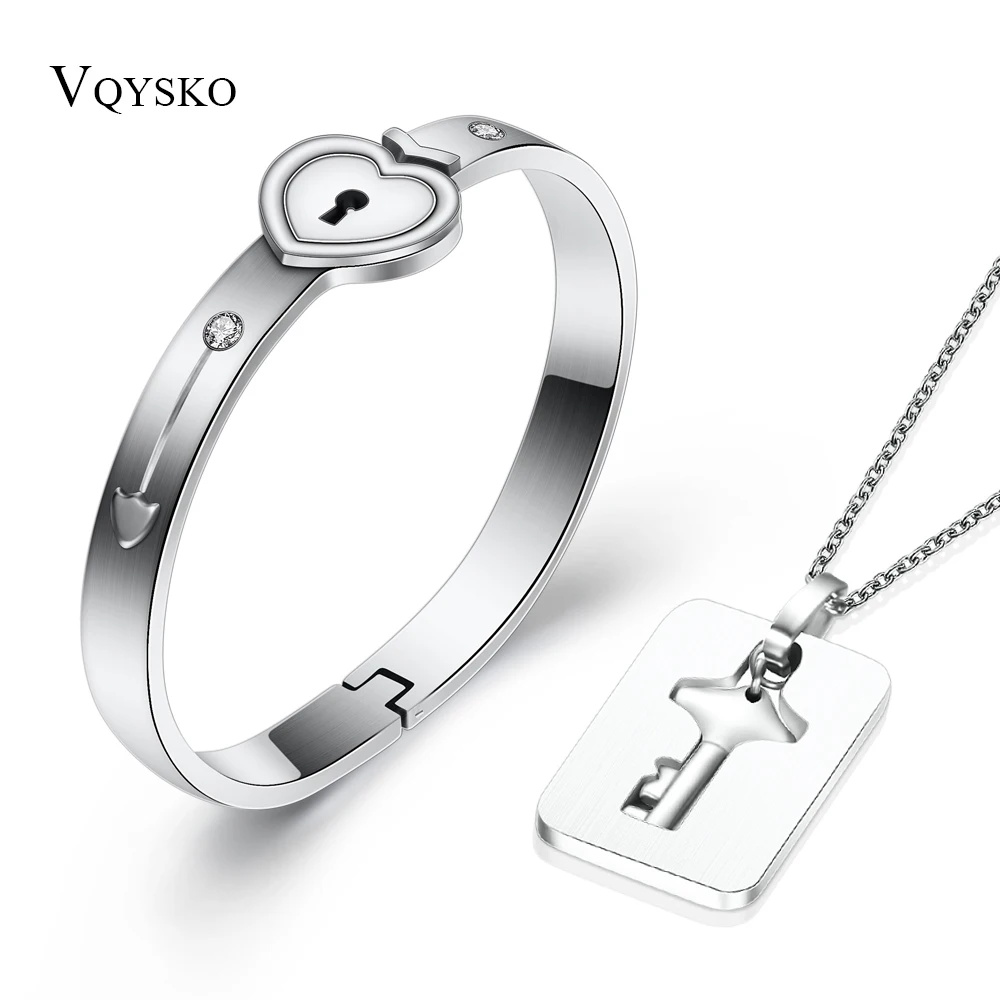 

Fashion A Couple Jewelry Sets For Lovers Stainless Steel Love Heart Lock Bracelets Bangles Key Pendant Necklace Couples Set