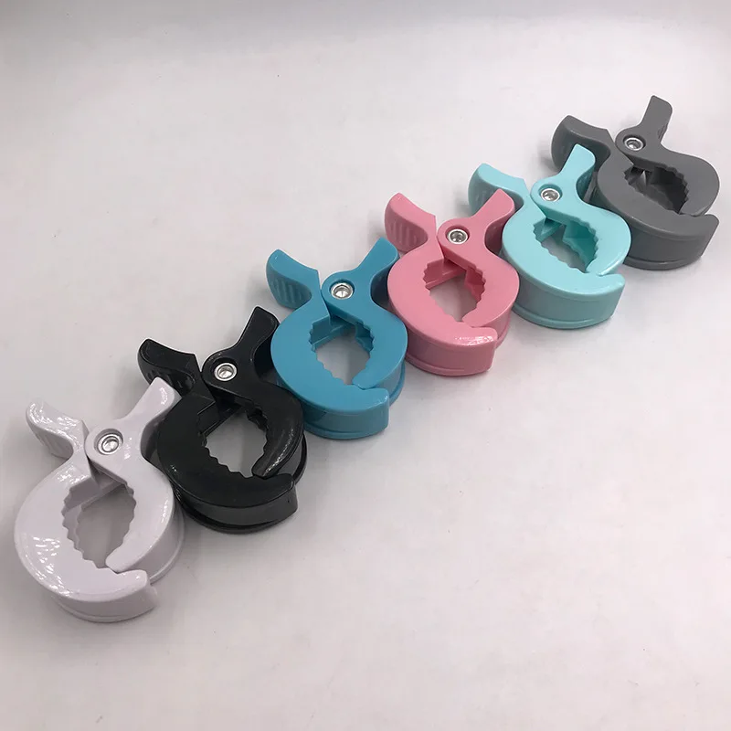 Sonagli per giocattoli per bambini Accessori Passeggino per carrozzina color caramello 1 pezzo per agganciare e giocattoli Clip per coperta Clip universale in plastica