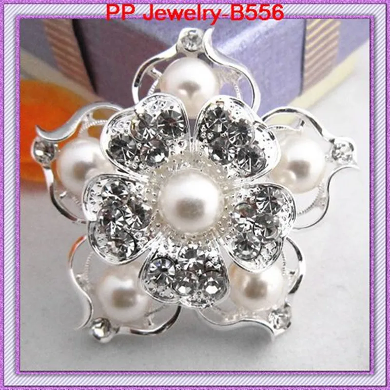 

Silver Tone Pretty Pearls And Rhinestone Crystal Flower Brooch/Wedding Dress Pins