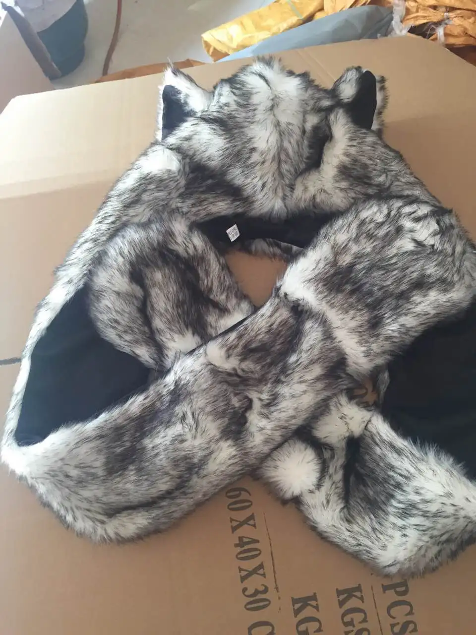 White Plush Hooded Scarf Hat With Animal Ears – Faux Fur Winter Wrap SATINIOR White Animal Hat Faux Fur Hooded Scarf with Cute  main image 2