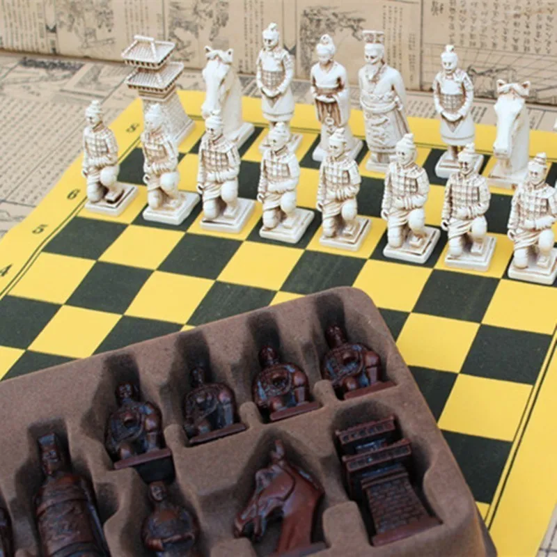 

Antique Chess Large Chess Pieces Leather Chessboard Terracotta Resin Chess Pieces Character Modeling Parent-child Gifts Yernea