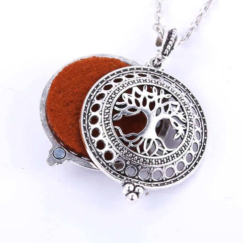 1pcs Aroma Diffuser Necklace Open Antique Vintage Lockets Pendant Perfume Essential Oil Aromatherapy Locket Necklace with Pads