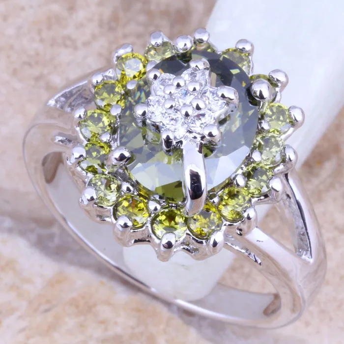 Awesome Green Peridot White CZ Silver Plated  Women\'s Flower Jewelry Ring Size 6 / 7 / 8 / 9 R1176