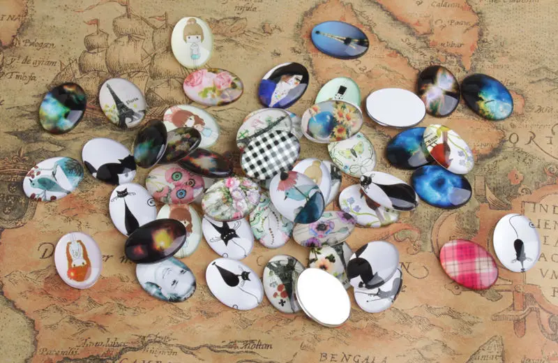 Free shipping 50PCS 18mmx25mm Oval Mixed Photos Domed  Glass Cabochon Cover #26678