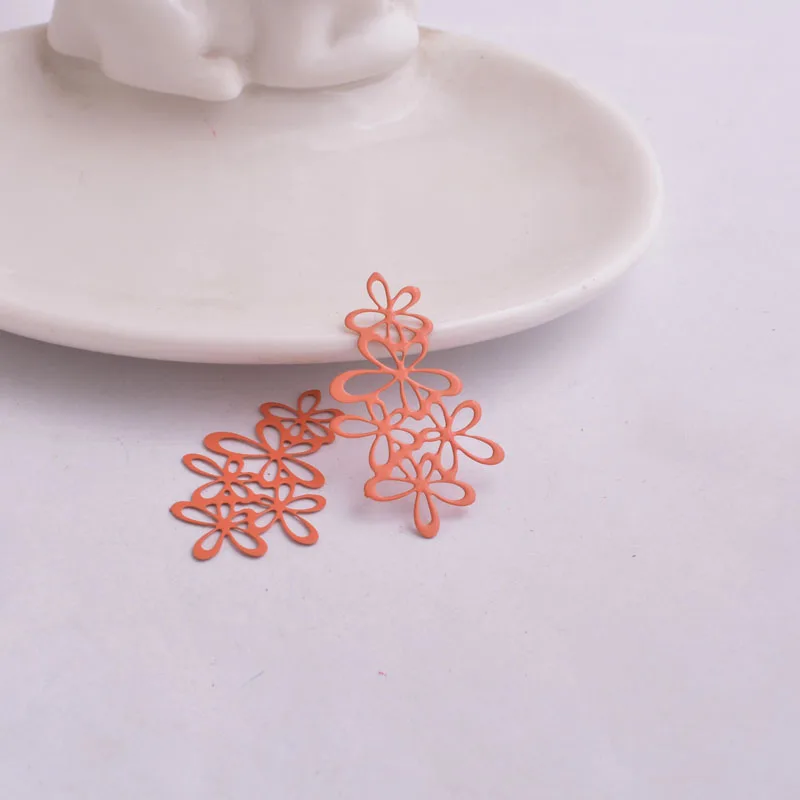 50 Stück AB2343 35mm*16mm Filigrane Anhänger Metall-Blumen Hohlanhänger Verbindungsstücke – Detail 9