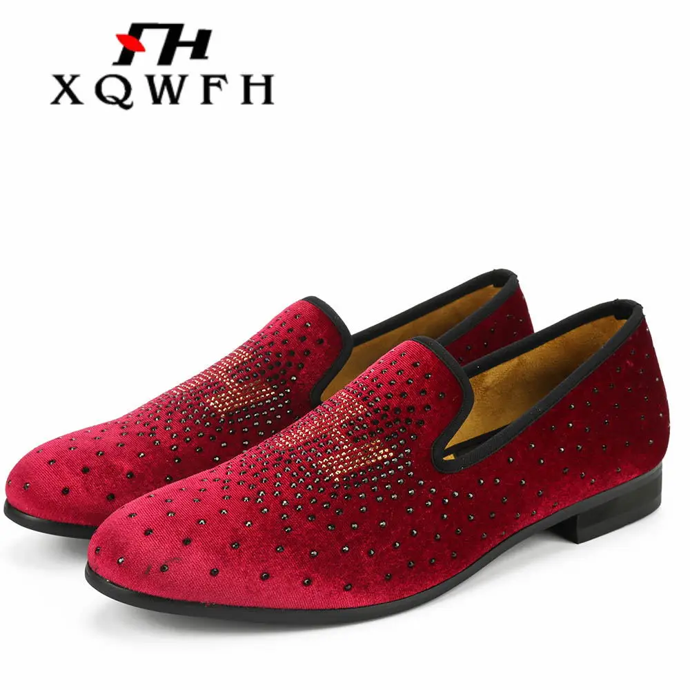 XQWFH Luxury Men Rhinestone Loafers Crystal Tassel Dress Shoes Italian Flats Velvet Casual Slippers Men's Ballroom Dance Shoes