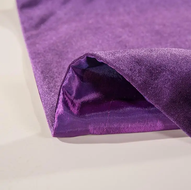 أوروبا الفاخرة نمط الجدول عداء مع شرابة أسلوب بسيط الحصان رئيس التطريز سهلة التنظيف عدم الانزلاق غطاء الطاولة مفرش السرير