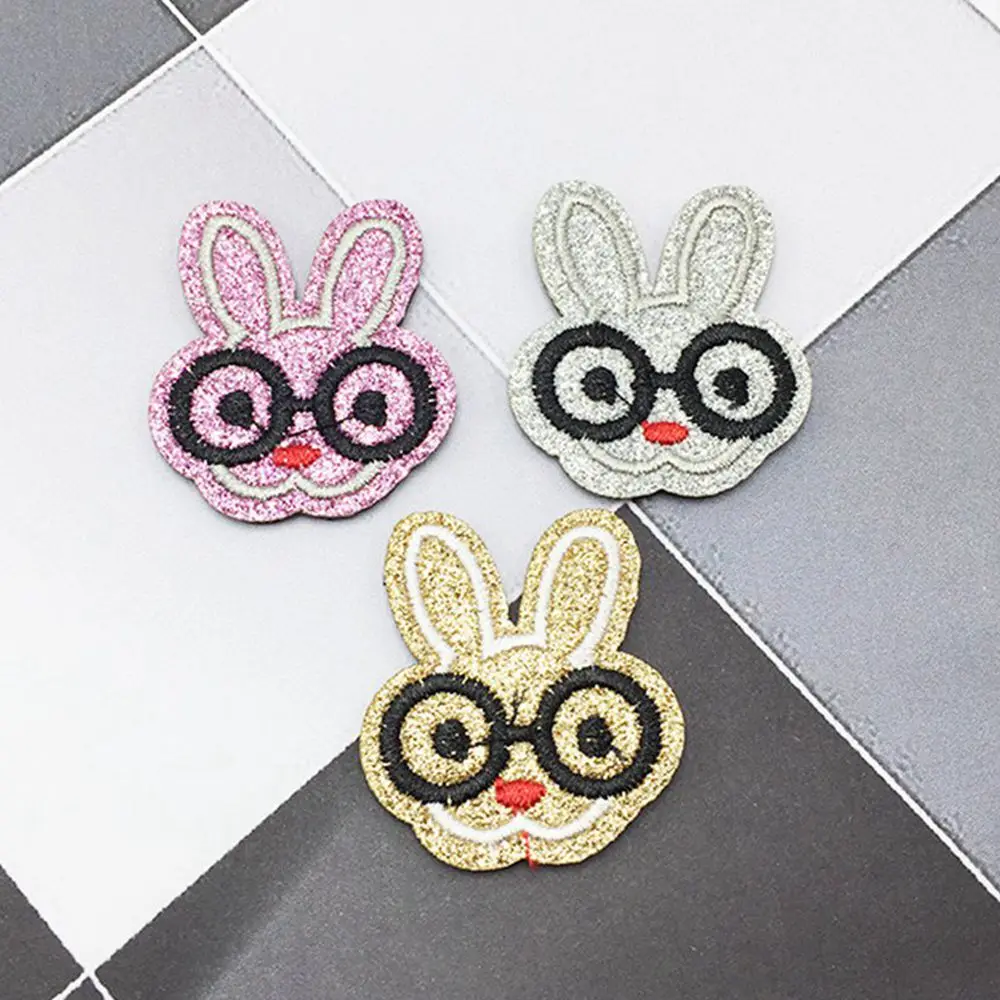 100 stks/partij Glitter Geborduurde Konijn Bunny Dragen bril Padded Applicaties Patches DIY Headwere Accessoire