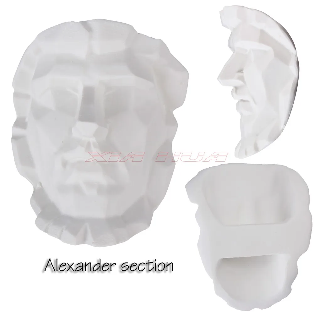 1 Set Resin furnishing articles miniature casting resin bust Miniature Resin Bust Sculpture The ancient myth figures about 7CM