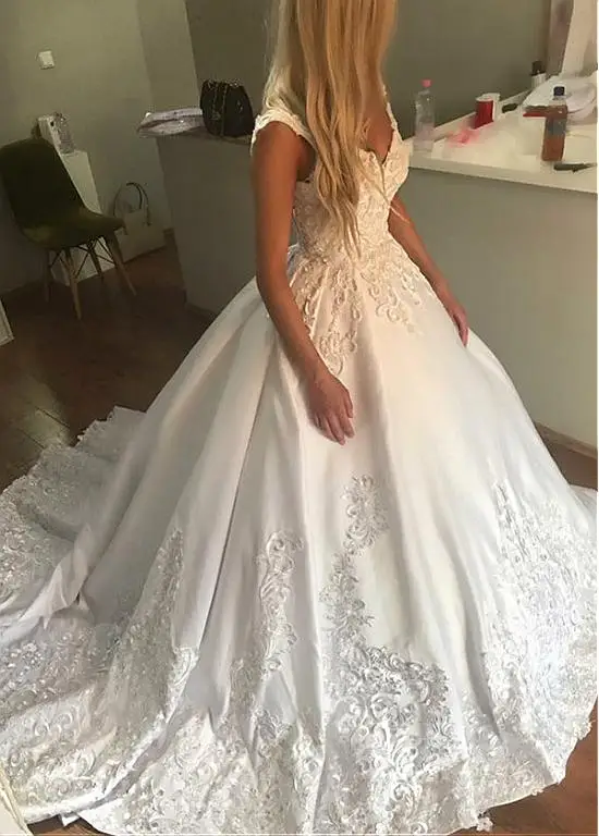 Đầm Vestido De Noiva 2020 Theo Hồi Giáo Đời Boho Satin Váy Áo Bầu Cổ Chữ V Ren Plus Kích Thước Dubai Tiếng Ả Rập Váy Cưới Cô Dâu áo