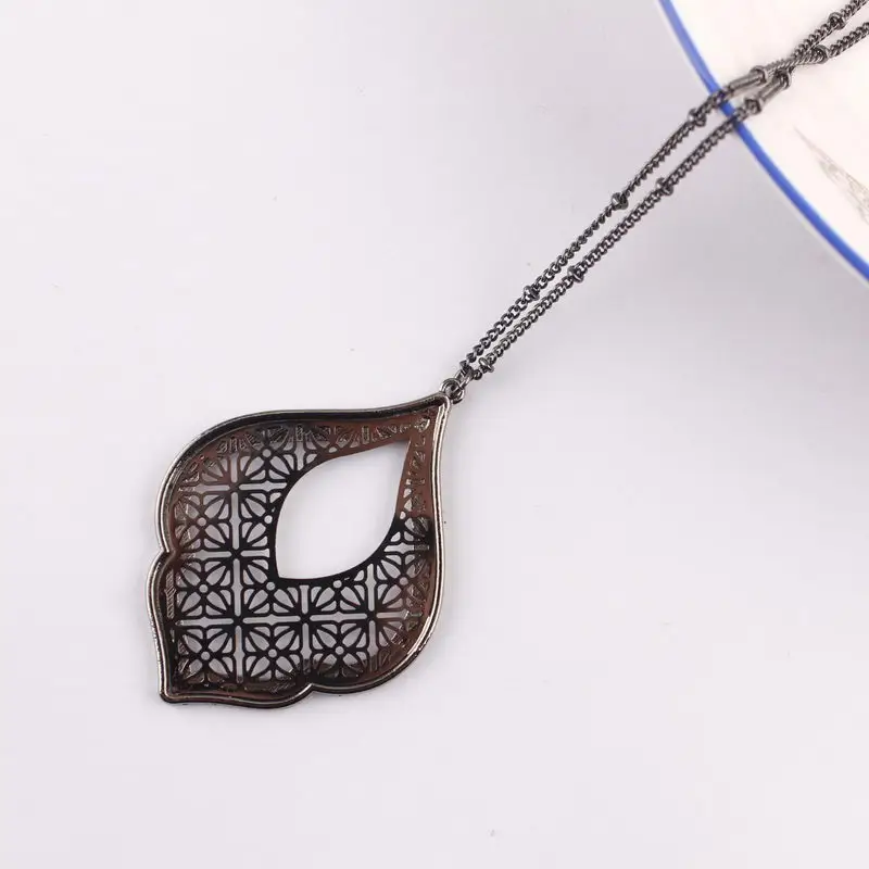 Filigree Morocco Teardrop Necklace for Women