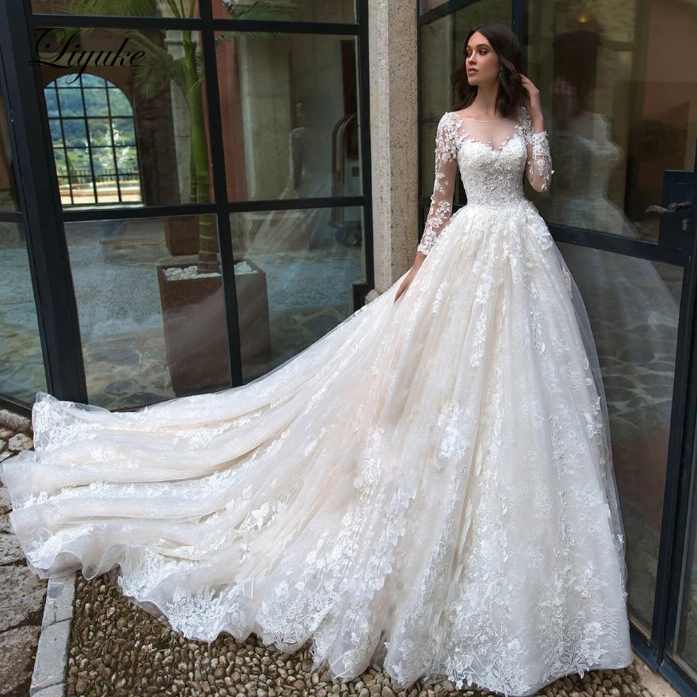 Liyuke Embroidery Appliques With Scalloped Neck A-Line Wedding Dress  And Full Sleeve Wedding Gown