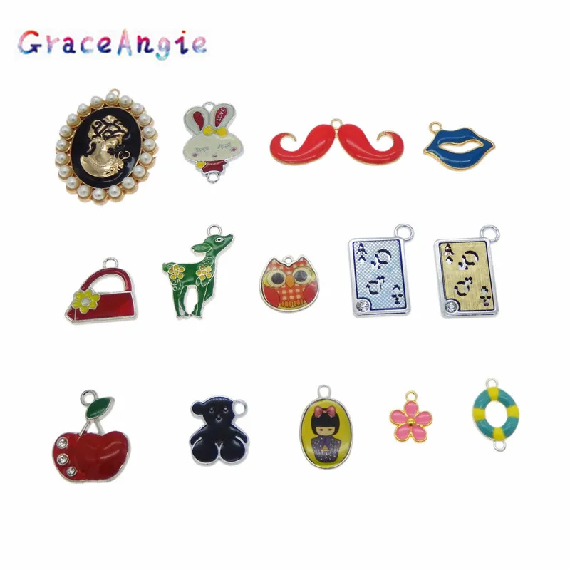 GraceAngie 10pcs/pack Mixed Random Zinc Alloy Drop Oil Enamel Fruit Apple Rabbit Lips Bear Flower Owl Charms Lovely Accessories