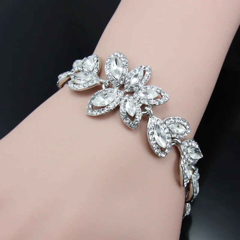 FLOLA Gold Silver Color Crystal Bridal Jewelry Sets Leaves Shape Bridal Bracelet Earrings Wedding Jewelry Sets for Women brta02