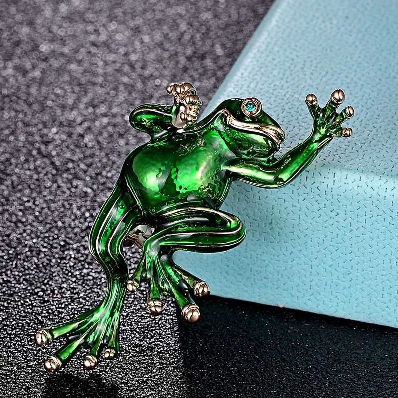 Zlxgirl Green Enamel frog pins brooches gold color insect hijab pins fashion Hat Scarf Buckles Unisex Women Men Kids Accessories