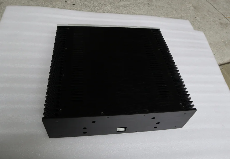 GZLOZONE อลูมิเนียม Enclosure Class A เครื่องขยายเสียงแชสซี430*200*411มม.L10-17