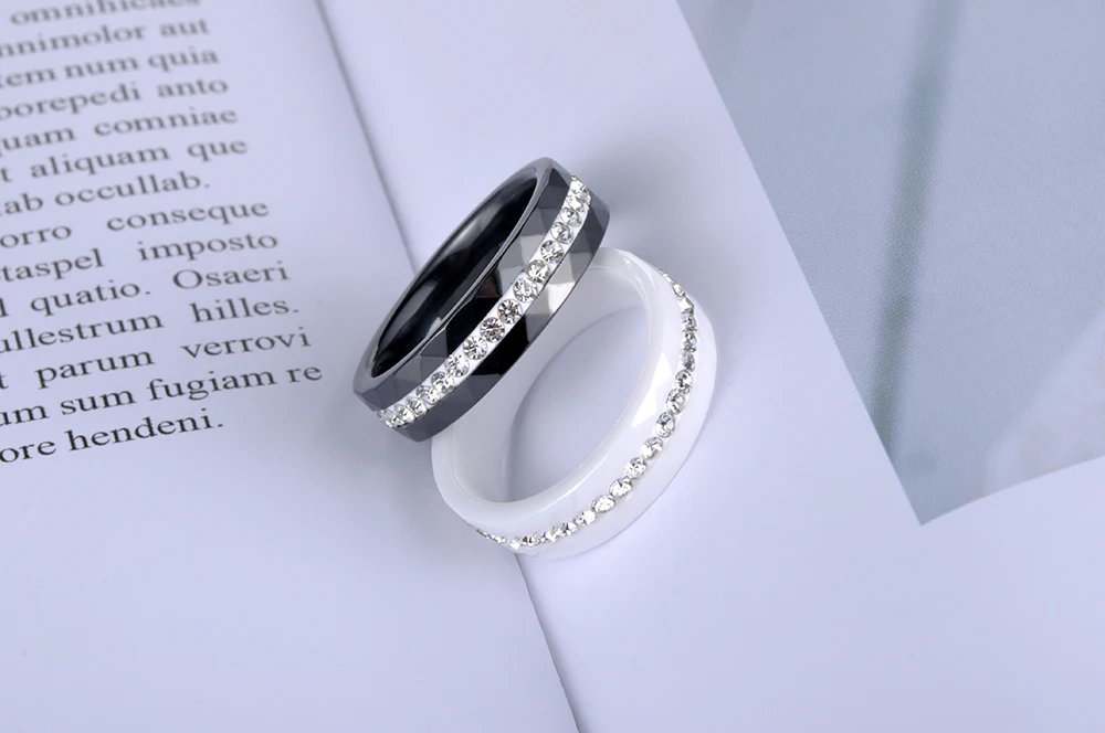 Lokaer Classic White & Black Ceramics Rings Jewelry Clay Rhinestones Wedding Engagement Rings For Women Anneaux R18145