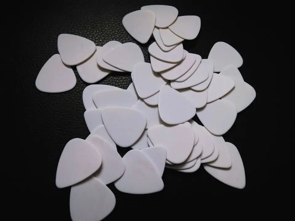 SOACH 10pcs 0.71mm Musical Accessories White Guitar Picks Guitar Plectrums