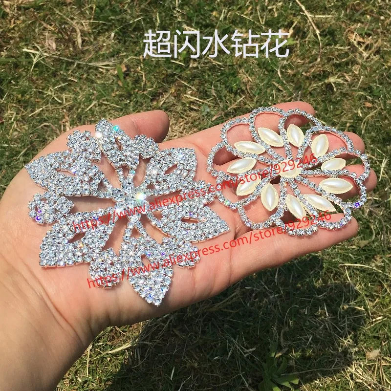 fancy round pearl crystal flower applique for bridal weddings shiny clear rhinestone applique for dress delicate strass flower