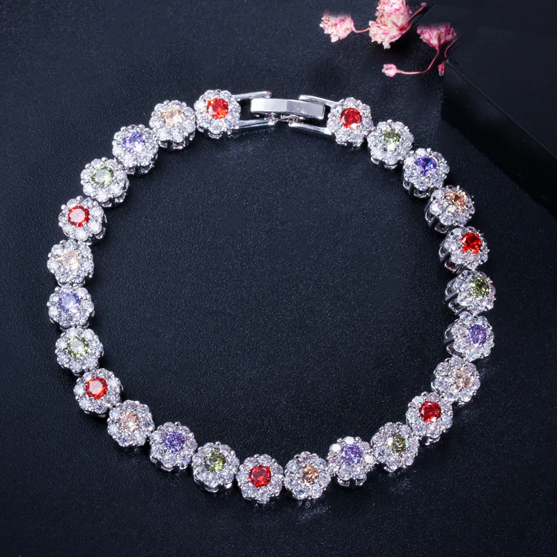 CWWZircons Hochwertiges Kettenglieder-Armband mit grünen Zirkonia-Steinen, modisches Damen-Armband für Hochzeit und Party, runde Zirkonia-Armbänder, Großhandel S0005 – Detail 4