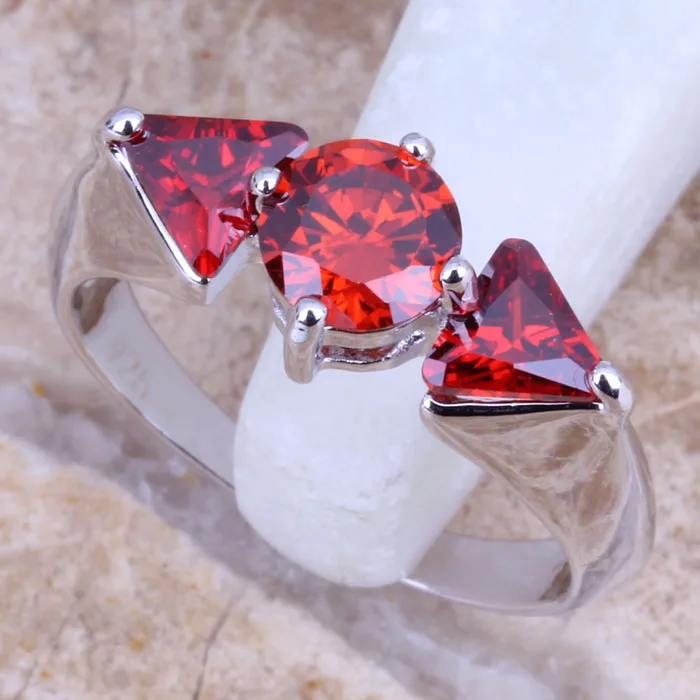 Delightful Red Garnet Silver Plated  Women's Jewelry Ring Size 5.5 / 7 / 8 / 9 R0676