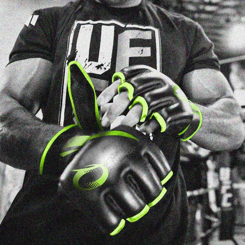 

PU Leather Semi-Finger MMA Gloves Grappling Fight Training Half Mitts Kick Boxing Glove Muay Thai Guantes De Boxeo GYM Equipment