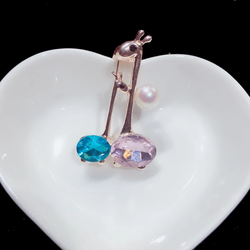 SHDIYAYUN vysoký guality perla brož rinestone dva jelen brož pro ženy móda brož kolíků přírodní sladkovodní perla šperků