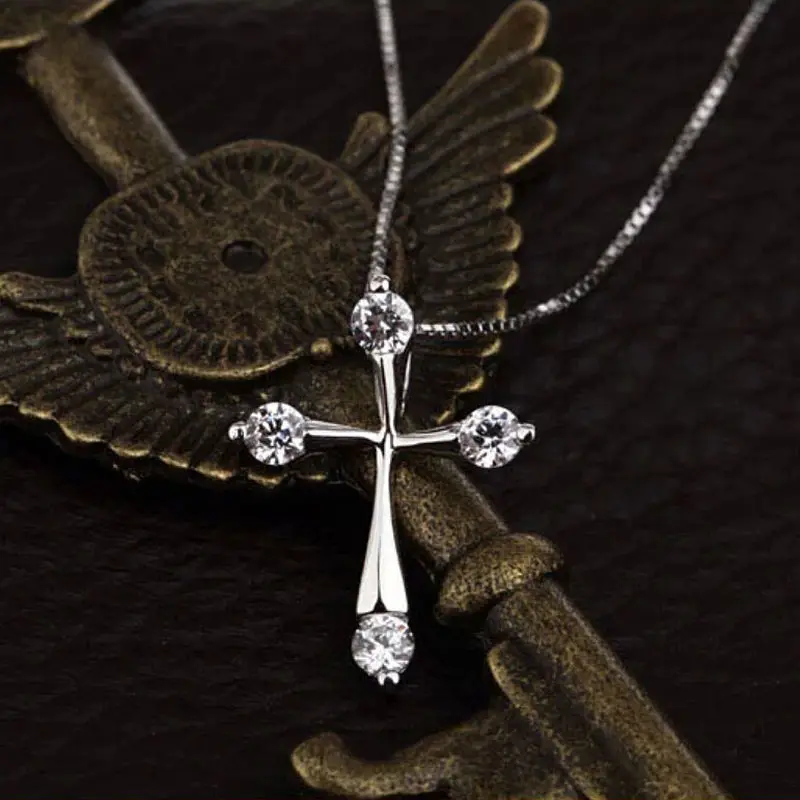 Fashion Womens Elegant Cross Crystal Pendant Charm Necklace Jewelry Gifts