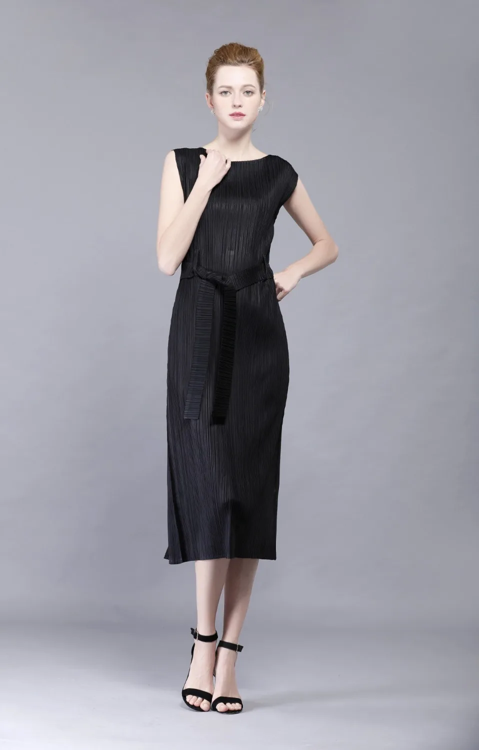 

HOT SELLING Miyake Cultivate one's morality show thin summer new fold belt split sleeveless dresses IN STOCK