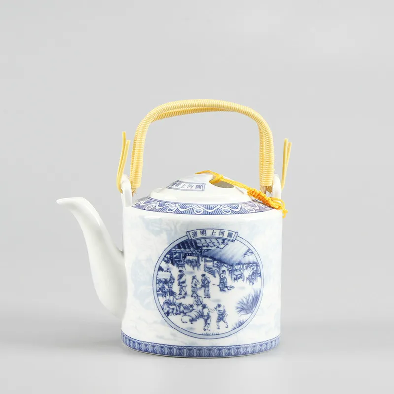 800ML Ceramic Pot Kettle Jingdezhen Blue And White Porcelain Handle Teapot Traditional Chinese Design for Brewing Tea