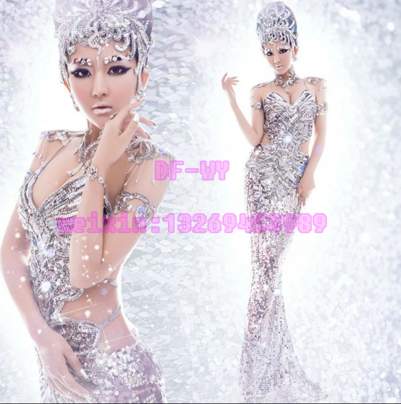 

Bar and nightclub singer DJ dancer silver sequins gorgeous and sexy dress includes all components of stage performance clothing