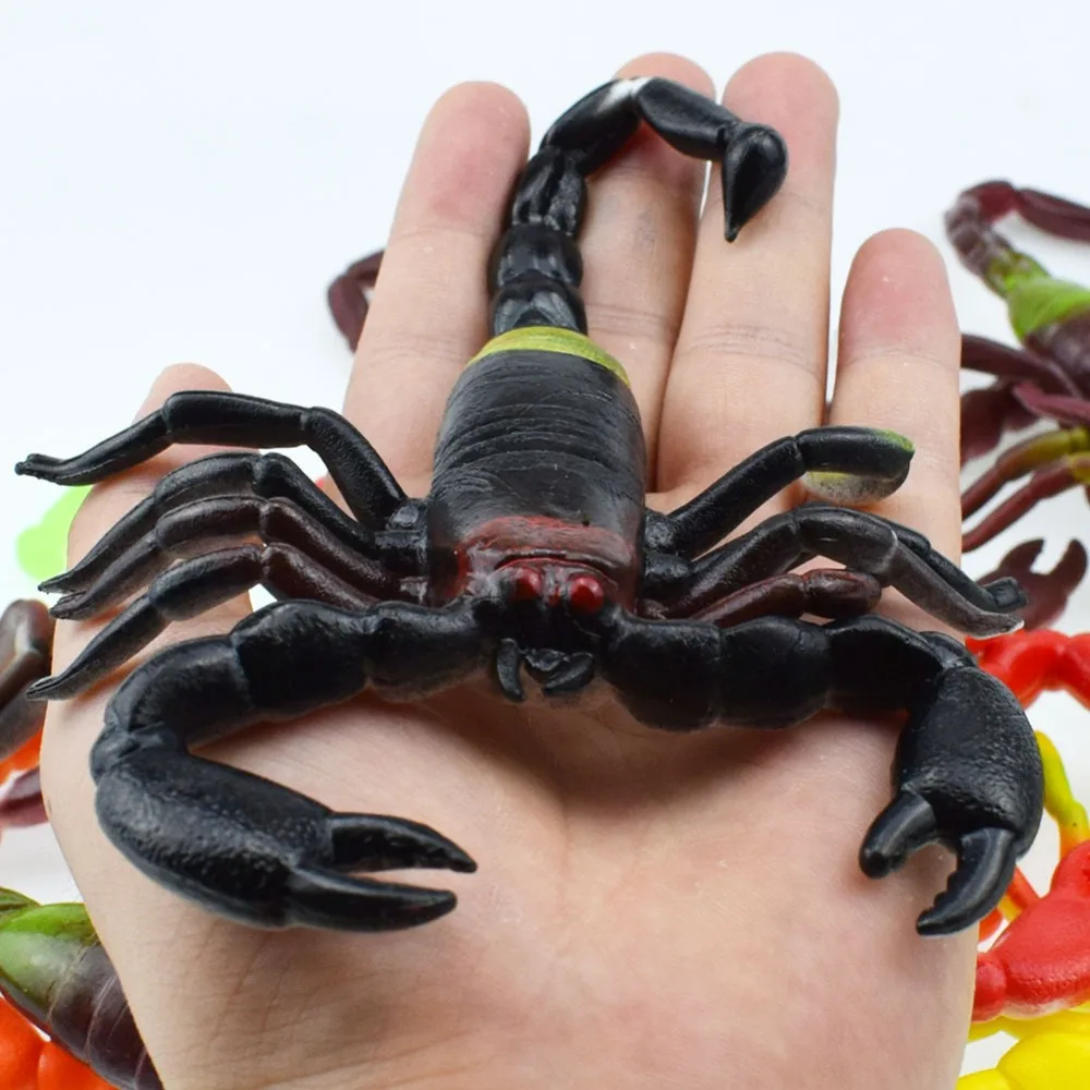 

1 PCS Tricky spoof horror animal Soft Plastic Insects Toys Model Spider Scorpion Lizard Locust Animals Figures Office Prank Toys