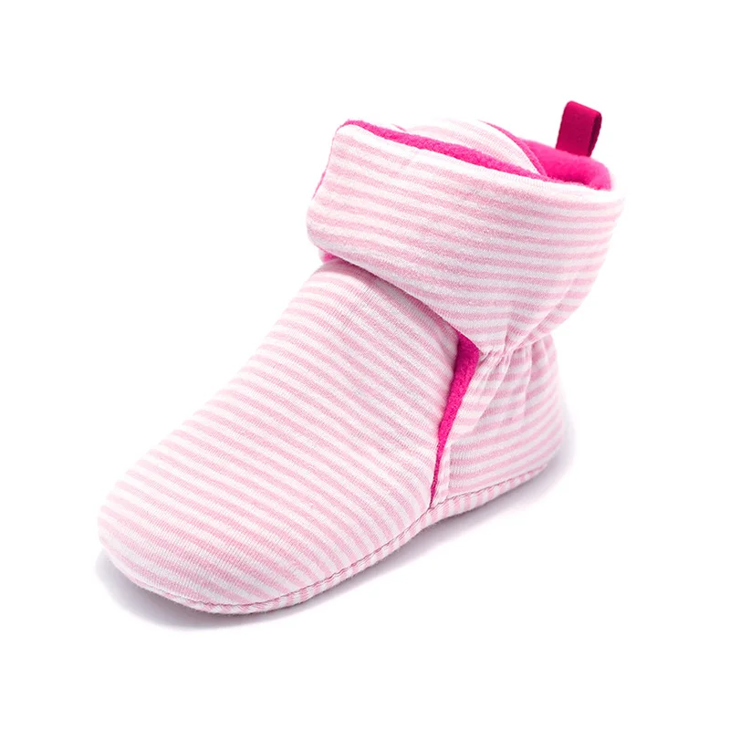 Noworodek noworodek buciki Unisex Cozie syntetyczny polar Bootie zimowe ciepłe niemowlę kołyska dla małego dziecka buty klasyczne podłogi chłopcy