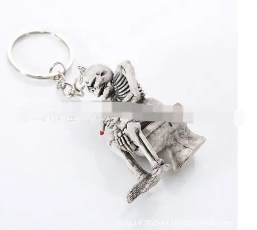 100pcs/lot fashionSkull Toilet Rubber Pendant Keychain Purse Bag Car Charm Keyring Key Chain Cool Gifts