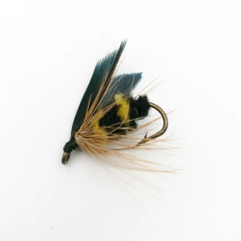 5PCS/Lot Yellow & Black Bee Lure Fly Fishing Dry Flies Bumblebee Fake Bait for Trout Bass Bluegill Dry Fly Angling Size 10