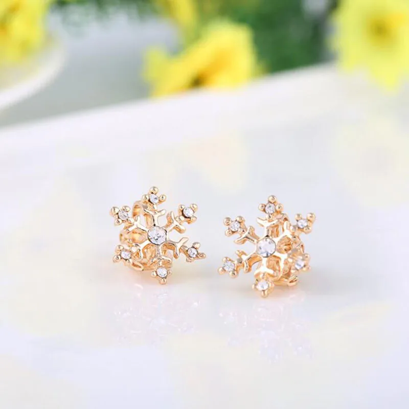 Grace Jun(TM) New Fashion Cute Snowflake Shape Clip on Earrings Without Piercing for Girls  Kids Easy To Wear  No Hole Ear Clip