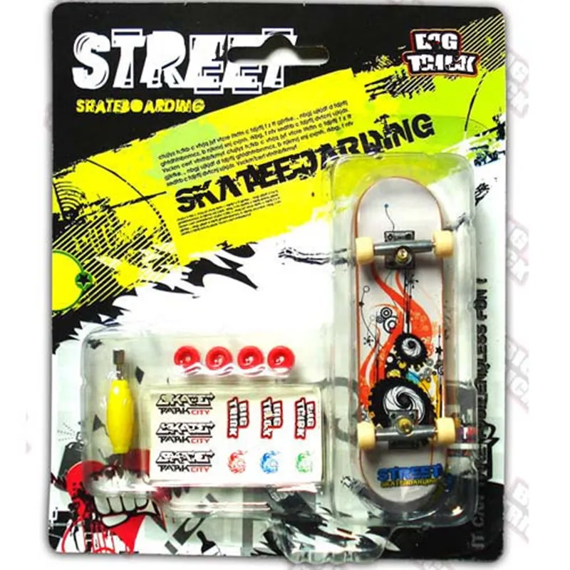 Alloy Stand Mini Finger Skate Boarding Toys 60 colour decoration With Retail Box FingerBoard Children Gift