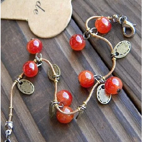 Vintage Sweet Cute Red Cherry Charm Bracelets & Bangles For Women Jewelry Retro Coin Bead Bracelet Mujer Pulseras Christmas Gift