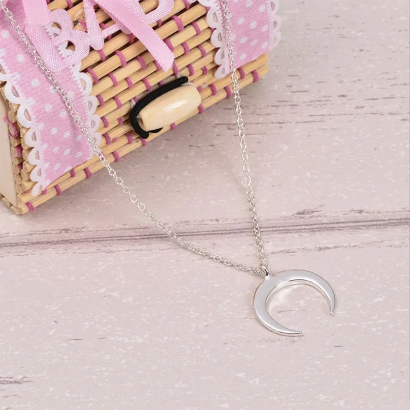 Wholesale 10pc/lot Silver Horn Necklace Sailor Moon Pendant Necklace Charm Chain Girls Couple Love Gift Jewelry Can Mix Color